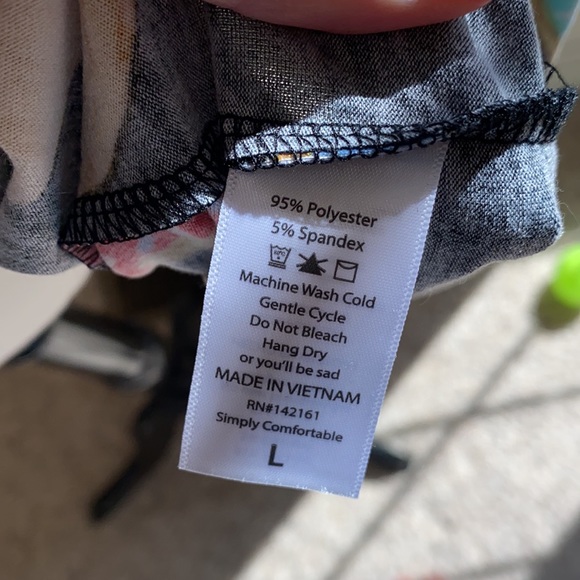 • Lularoe Irma Top • - Picture 4 of 5